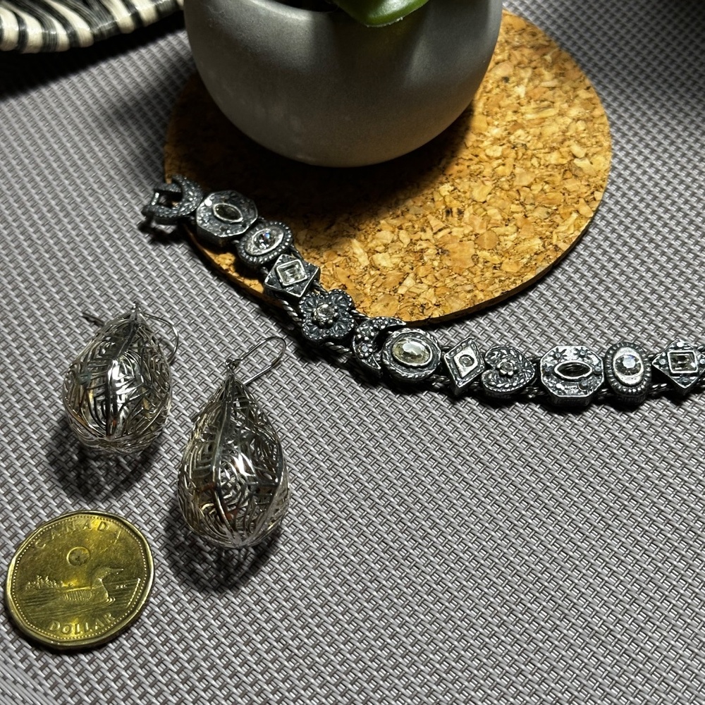 Jewellery bundle - Picture 2 of 11